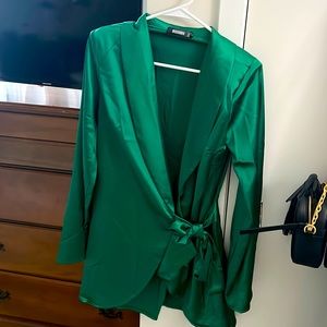 Women’s emerald green blazer dress